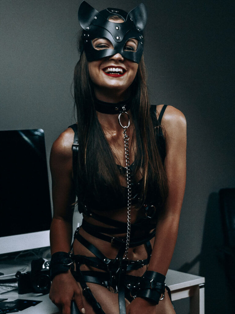 shutterstock_1097429582-1350×1800